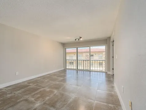105 Island Way Clearwater FL 33767