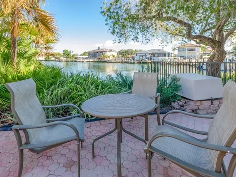 105 Island Way Clearwater FL 33767