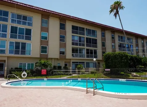 105 Island Way Clearwater FL 33767