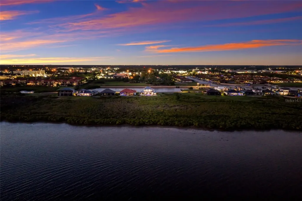 1517 4th Street E Palmetto FL 34221