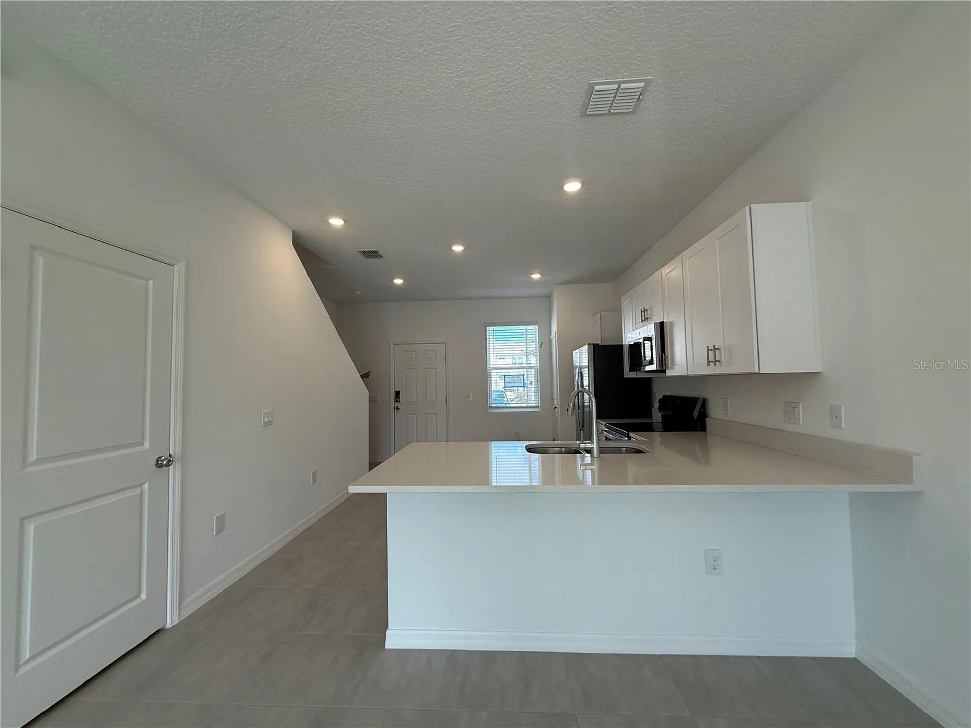 3009 Skyline Loop Kissimmee FL 34758