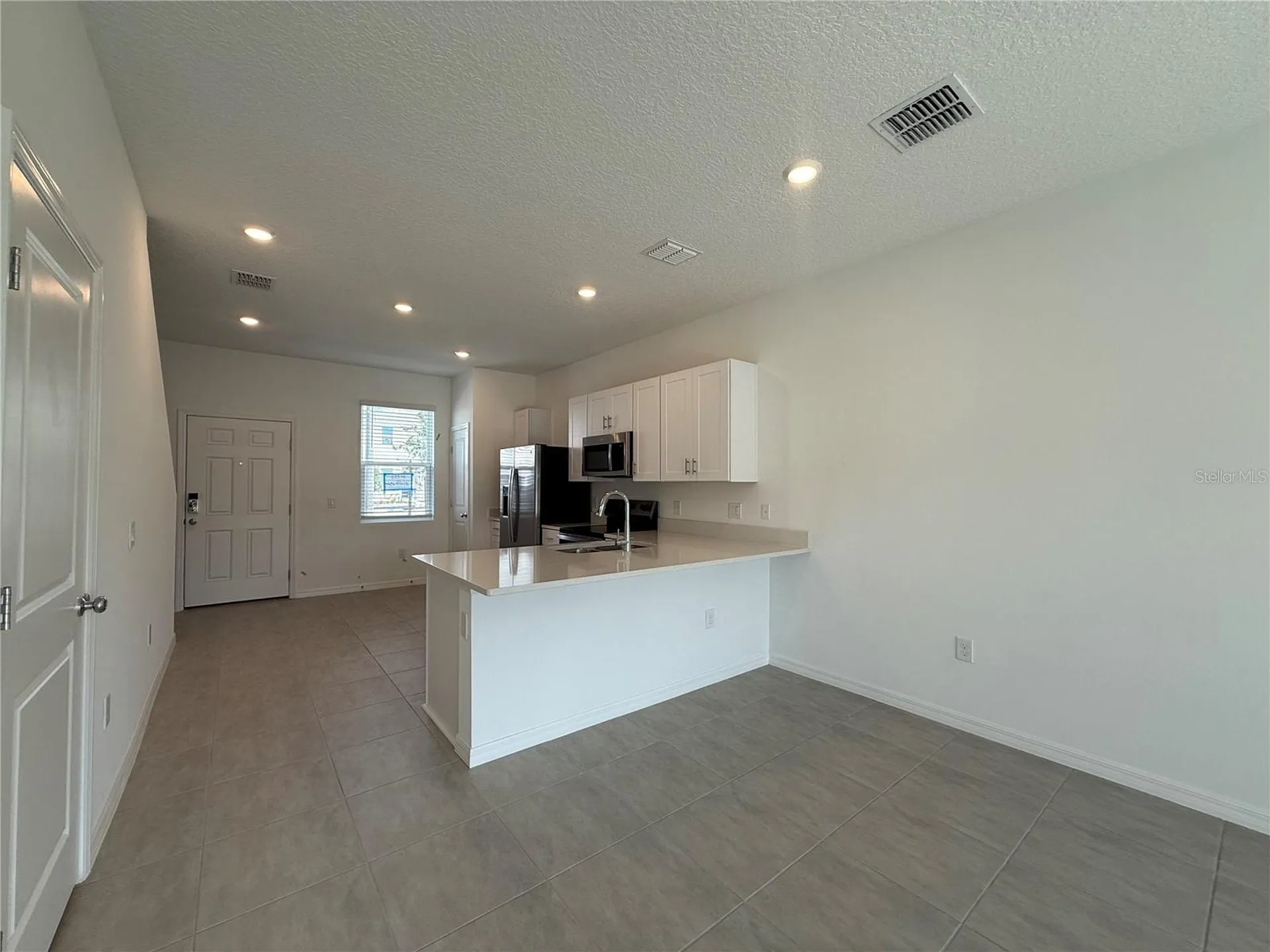 3009 Skyline Loop Kissimmee FL 34758