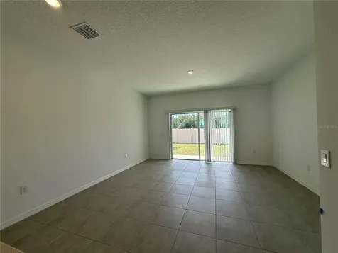 3009 Skyline Loop Kissimmee FL 34758