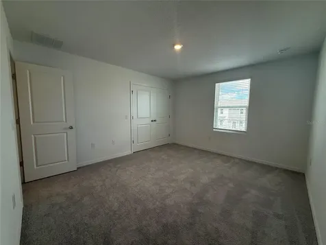 3009 Skyline Loop Kissimmee FL 34758