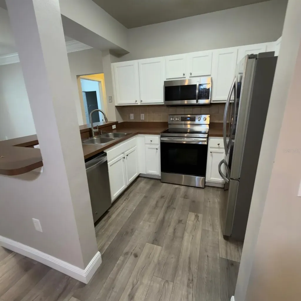 12861 Madison Pointe Circle Orlando FL 32821