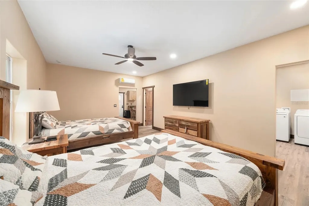 13869 S Highway 475 Summerfield FL 34491