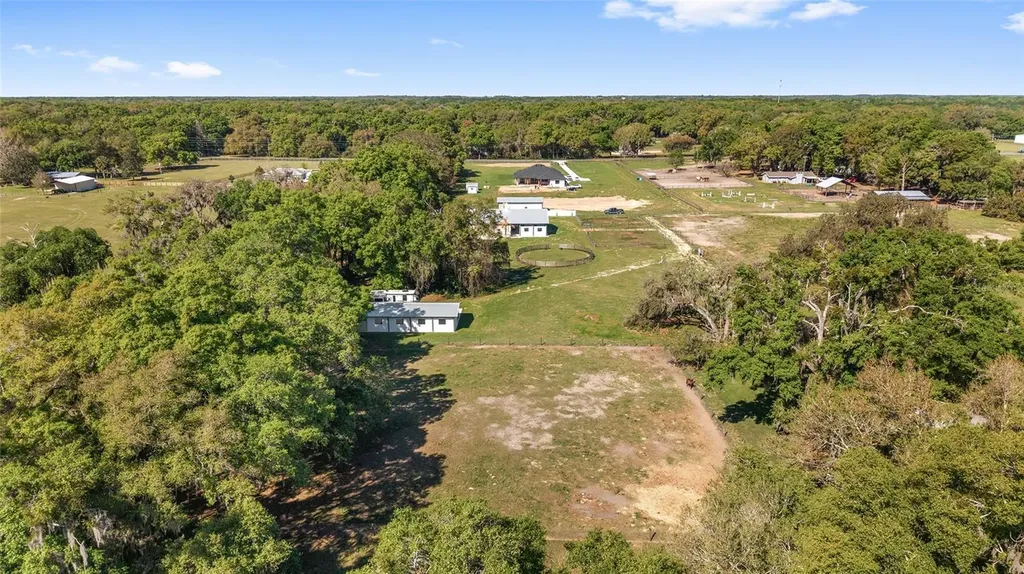 13869 S Highway 475 Summerfield FL 34491