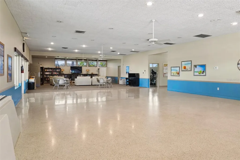 1327 Glendale Circle W Sarasota FL 34232