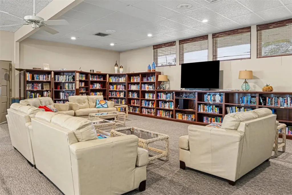 1327 Glendale Circle W Sarasota FL 34232