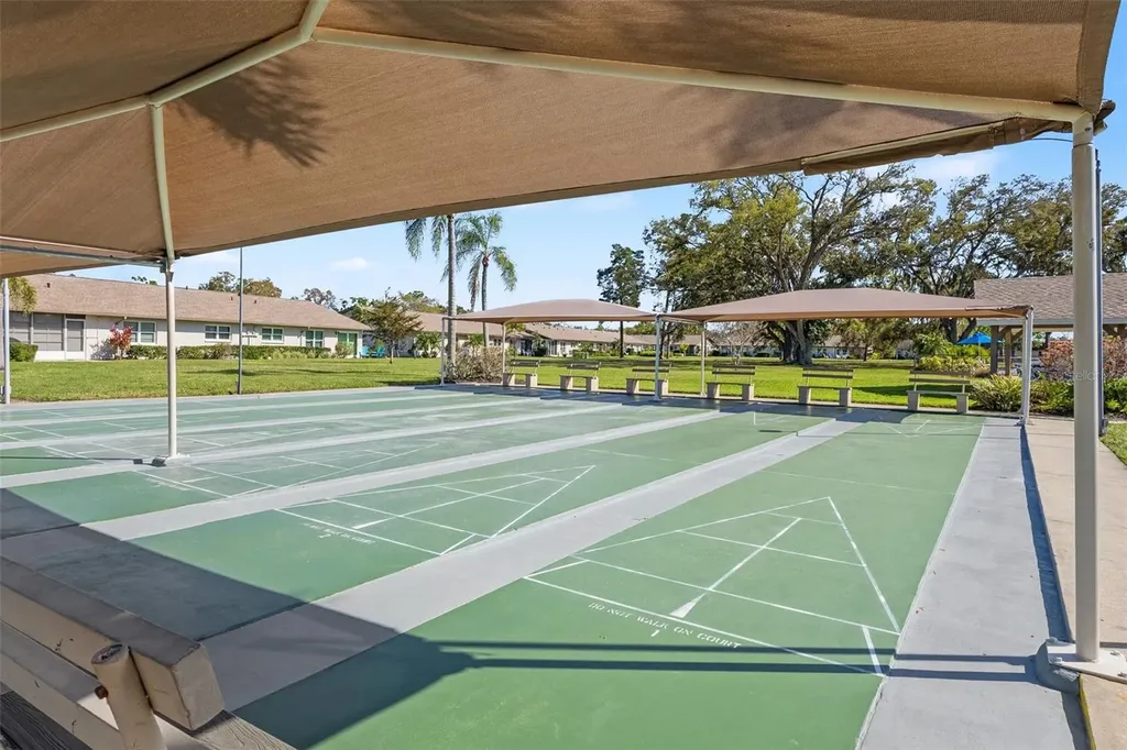 1327 Glendale Circle W Sarasota FL 34232