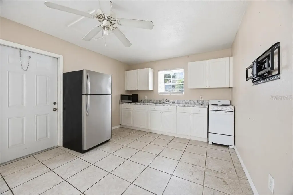 130 Coco Plum Drive Davenport FL 33897