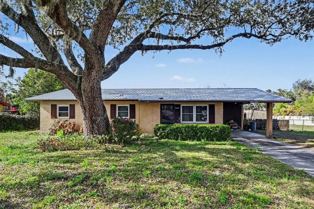 1723 Palmetto Avenue Deland FL 32724