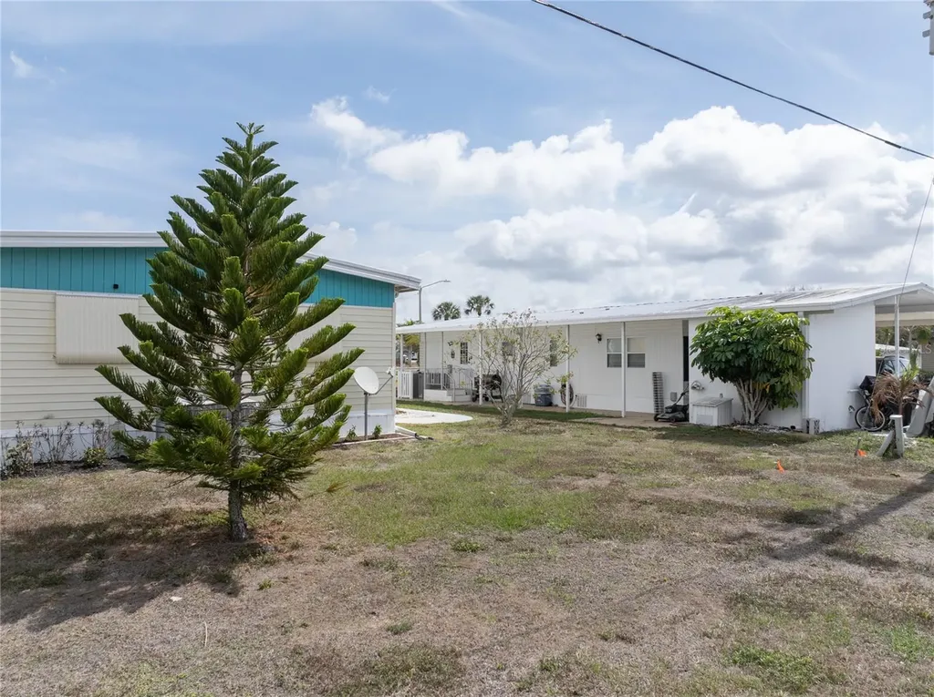 203 Harvest Lane North Fort Myers FL 33917