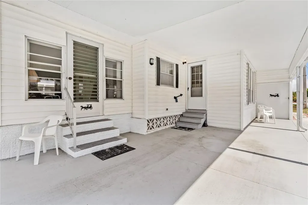 203 Harvest Lane North Fort Myers FL 33917