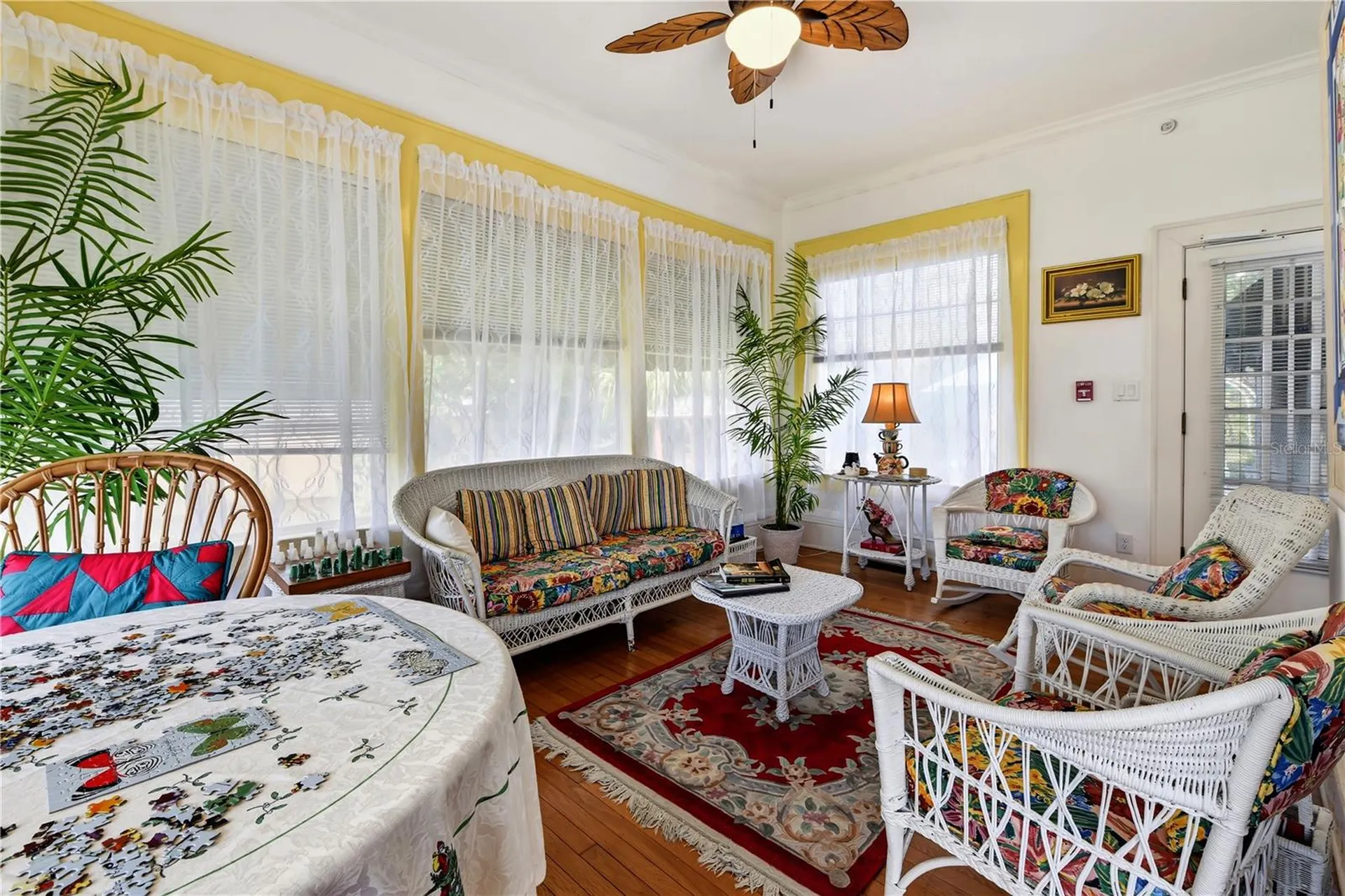 347 E 3rd Avenue Mount Dora FL 32757