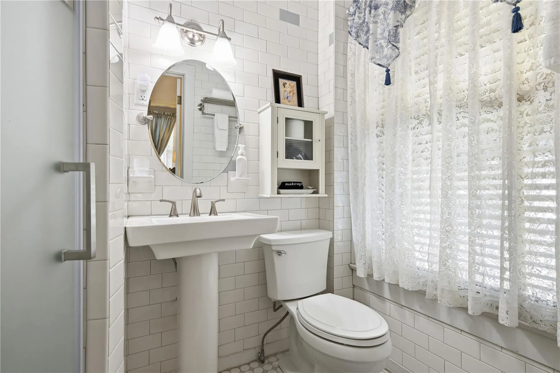 347 E 3rd Avenue Mount Dora FL 32757