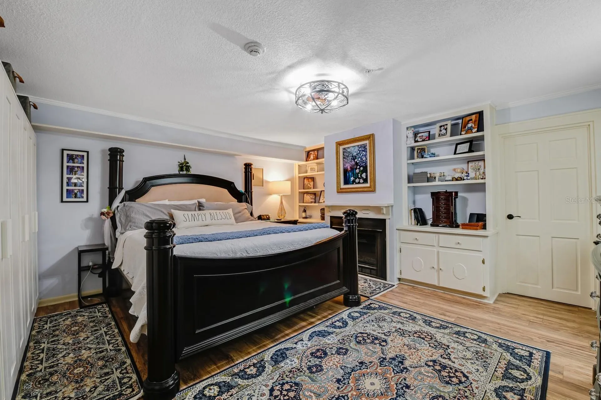 347 E 3rd Avenue Mount Dora FL 32757
