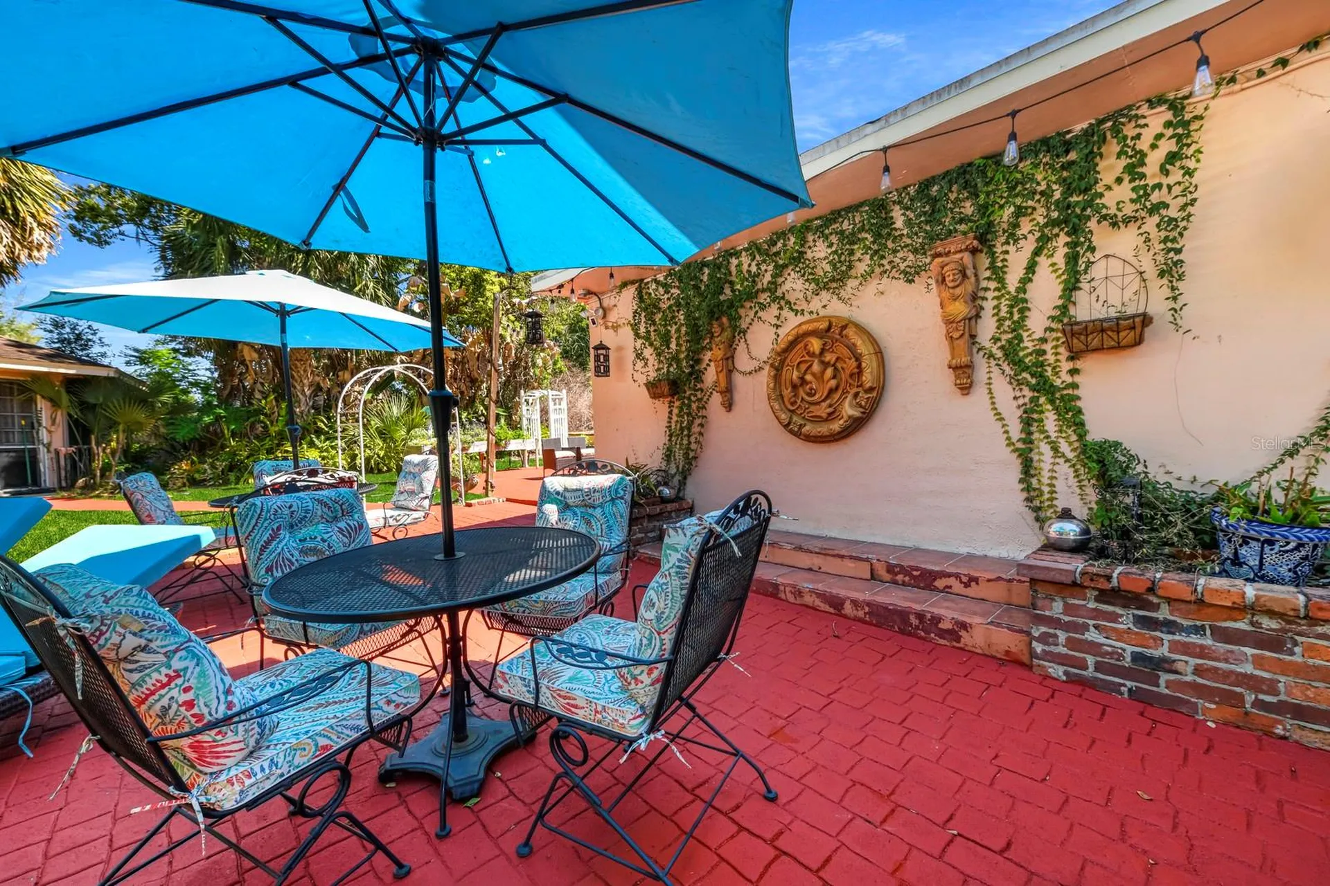 347 E 3rd Avenue Mount Dora FL 32757