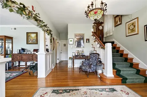 347 E 3rd Avenue Mount Dora FL 32757