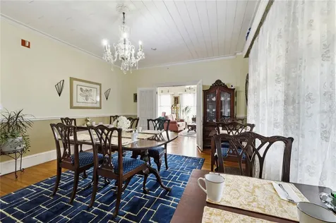 347 E 3rd Avenue Mount Dora FL 32757