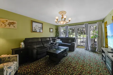 347 E 3rd Avenue Mount Dora FL 32757