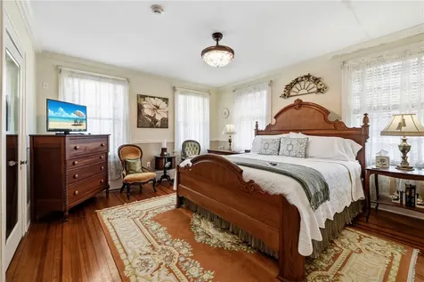 347 E 3rd Avenue Mount Dora FL 32757