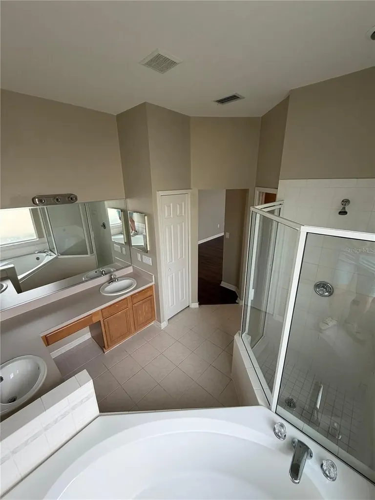 10401 Canary Isle Drive Tampa FL 33647
