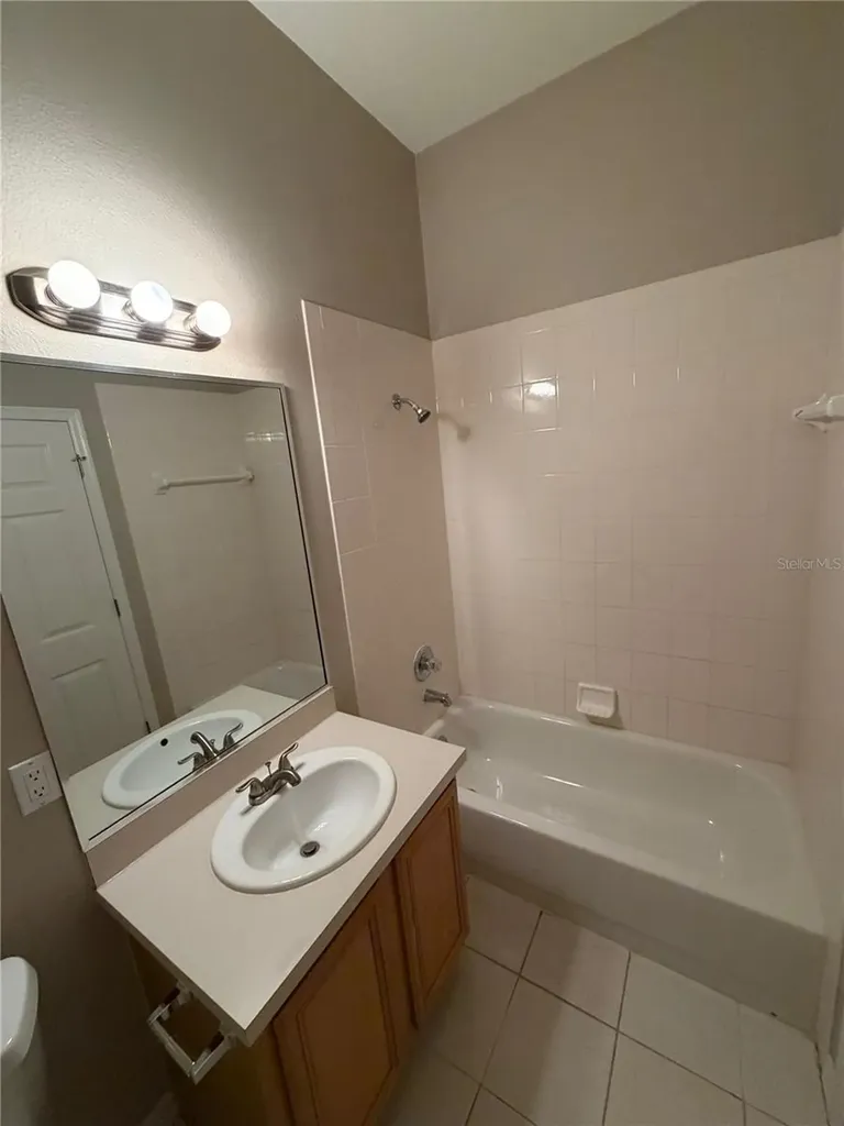 10401 Canary Isle Drive Tampa FL 33647