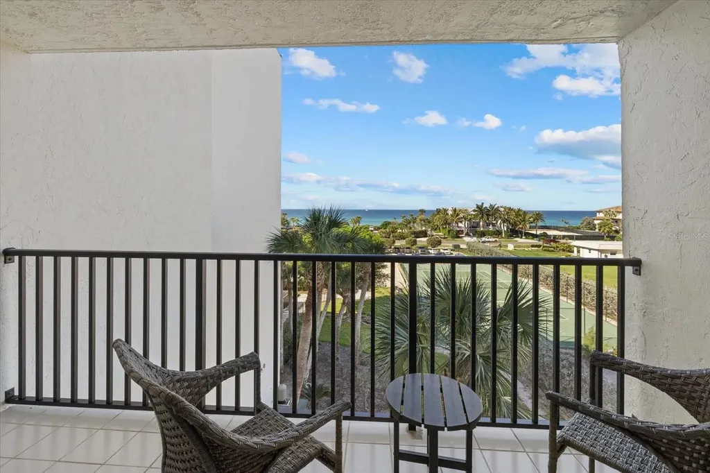 3240 Gulf Of Mexico Drive Longboat Key FL 34228