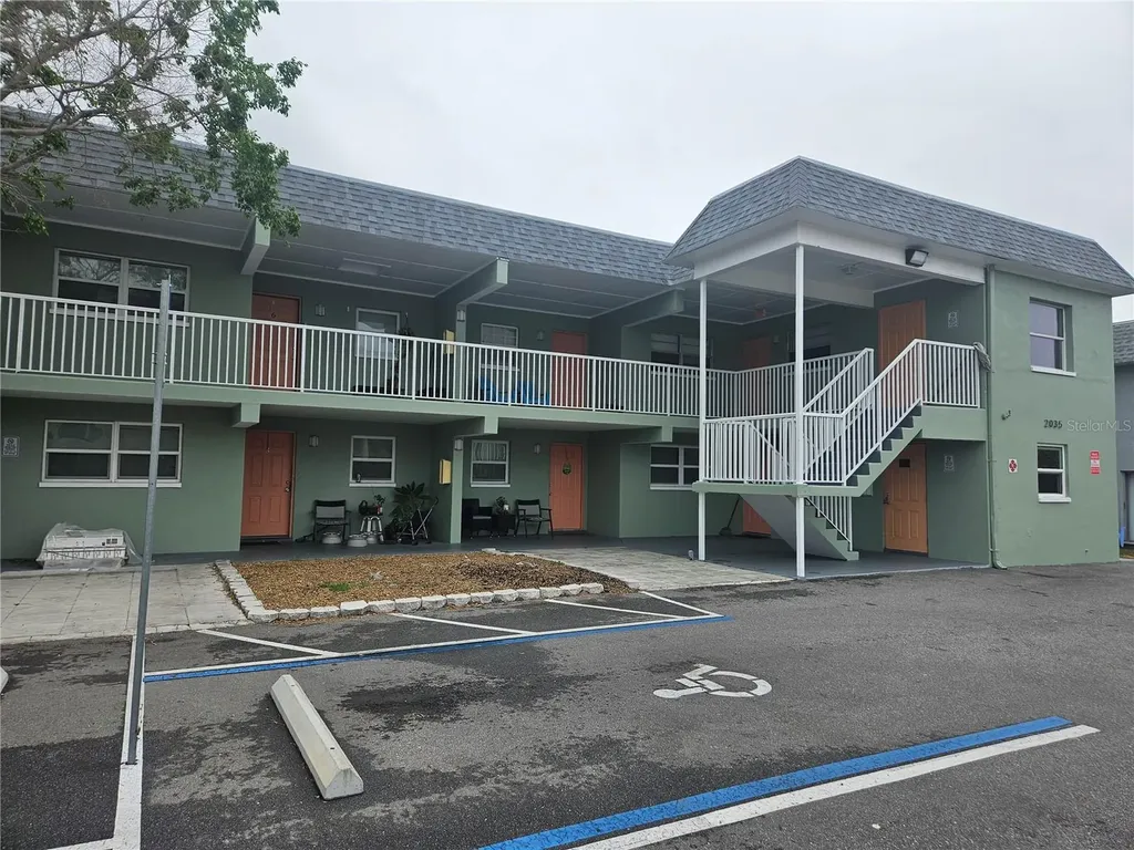 2045 Alpine Road Clearwater FL 33755