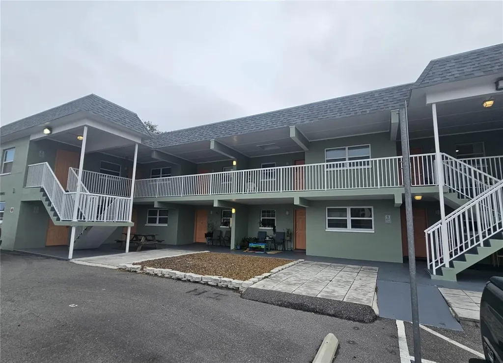 2045 Alpine Road Clearwater FL 33755