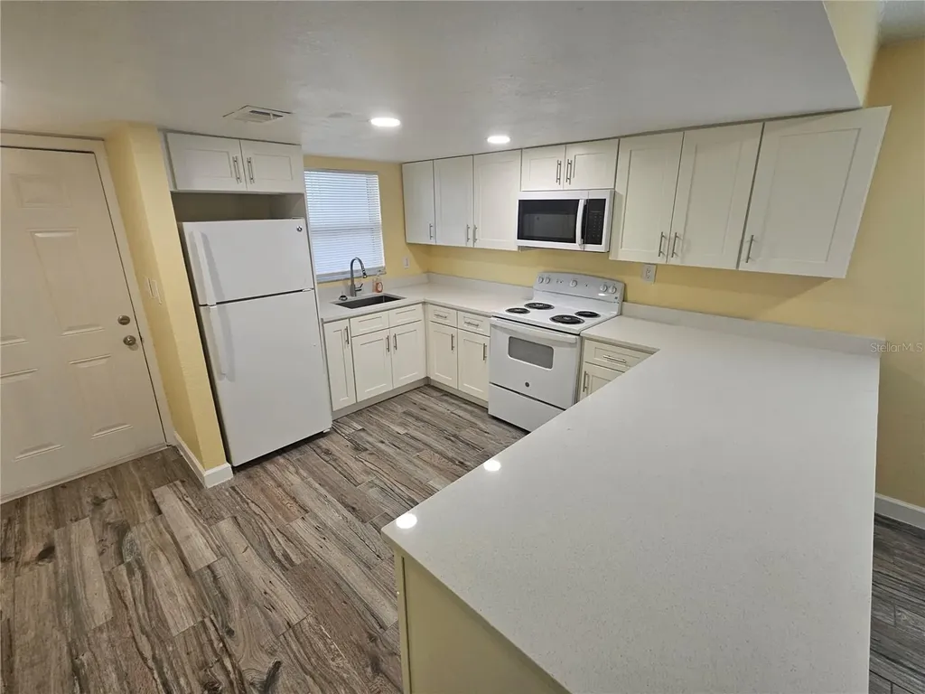 2045 Alpine Road Clearwater FL 33755