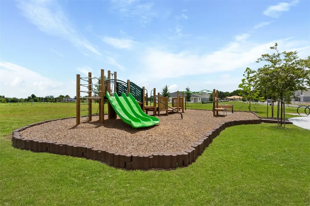 2955 Camellia Flower Street Apopka FL 32703