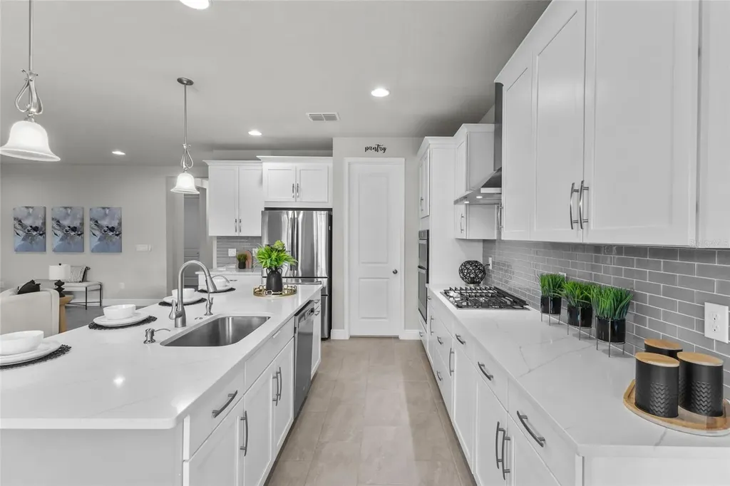 5745 Long Shore Loop Sarasota FL 34238