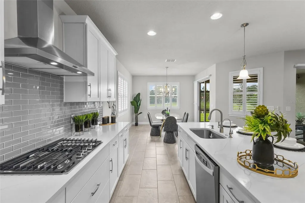 5745 Long Shore Loop Sarasota FL 34238