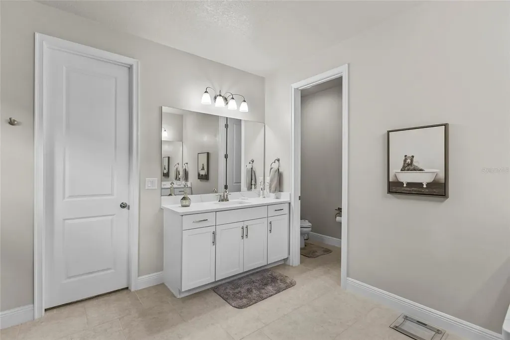 5745 Long Shore Loop Sarasota FL 34238