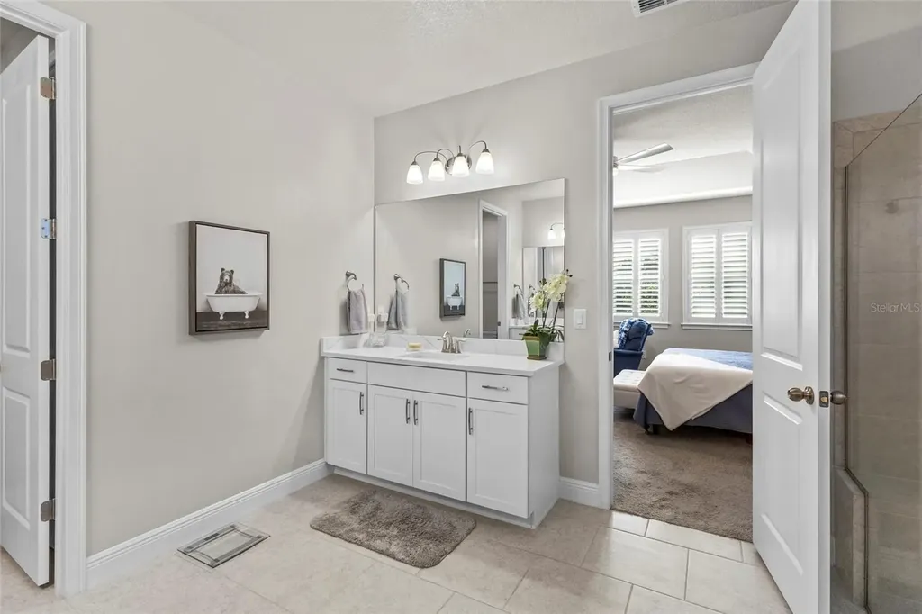 5745 Long Shore Loop Sarasota FL 34238