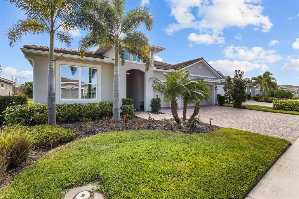 5745 Long Shore Loop Sarasota FL 34238