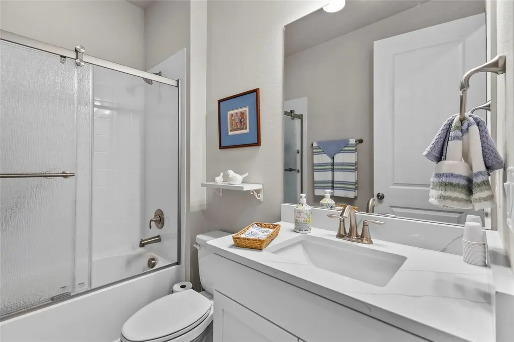5745 Long Shore Loop Sarasota FL 34238