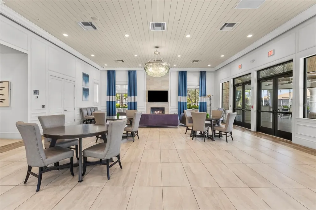 5745 Long Shore Loop Sarasota FL 34238