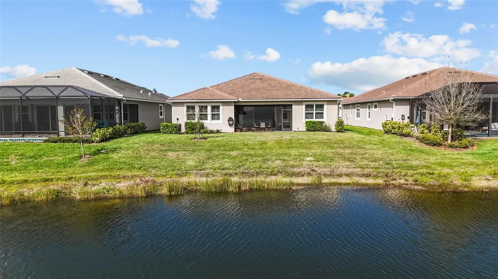 5745 Long Shore Loop Sarasota FL 34238