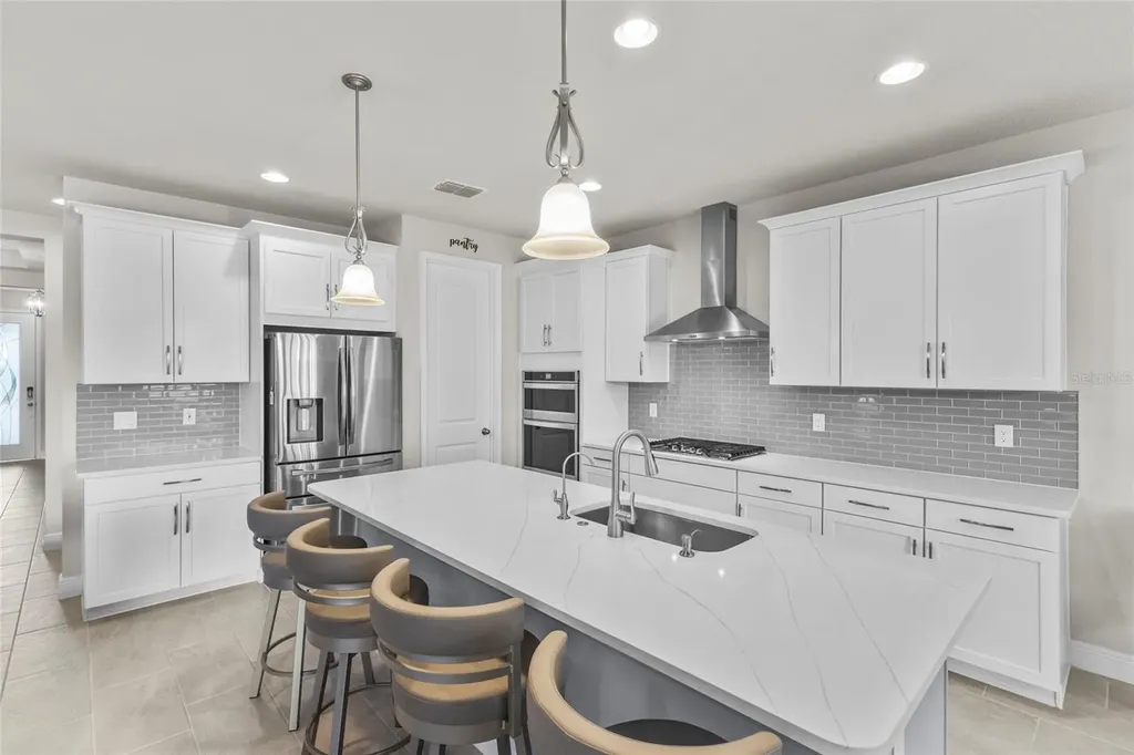 5745 Long Shore Loop Sarasota FL 34238