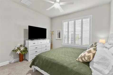 5745 Long Shore Loop Sarasota FL 34238
