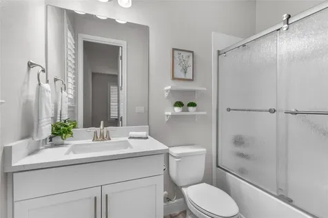 5745 Long Shore Loop Sarasota FL 34238