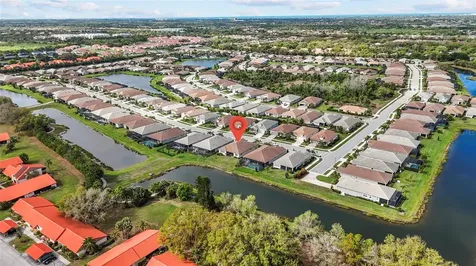 5745 Long Shore Loop Sarasota FL 34238