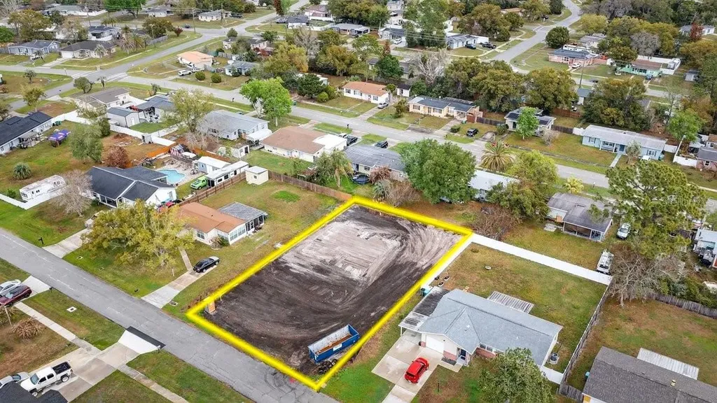 897 Picasso Avenue Deltona FL 32725