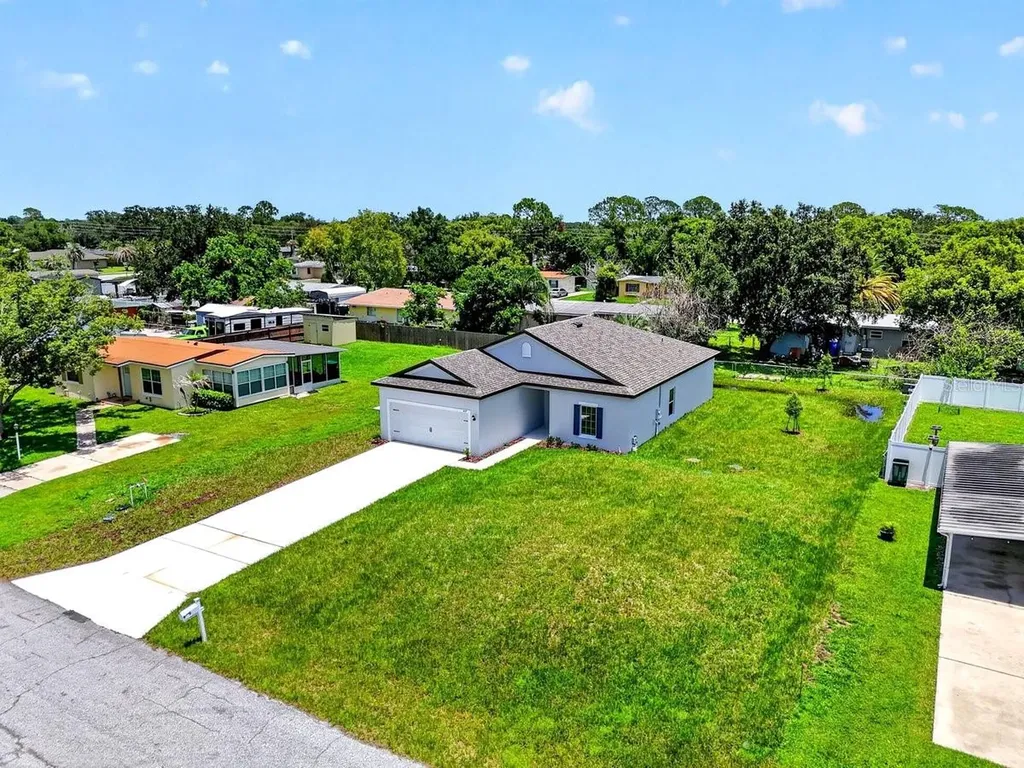 897 Picasso Avenue Deltona FL 32725
