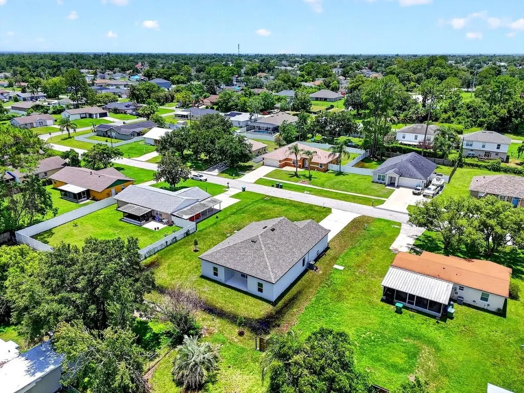 897 Picasso Avenue Deltona FL 32725