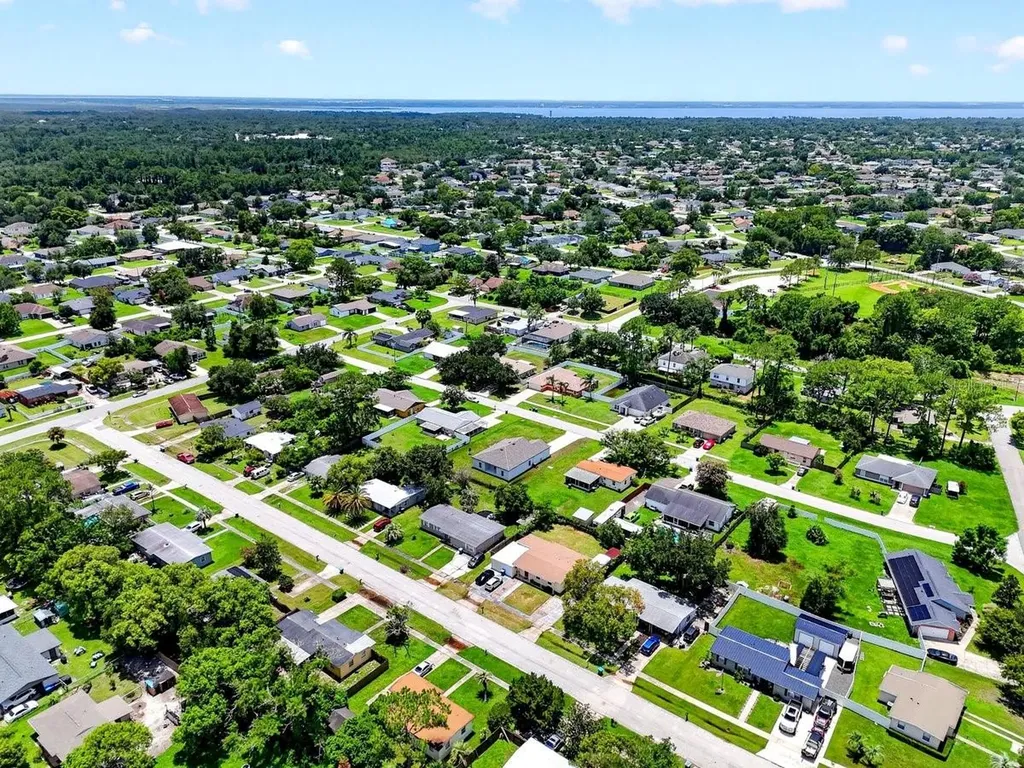 897 Picasso Avenue Deltona FL 32725