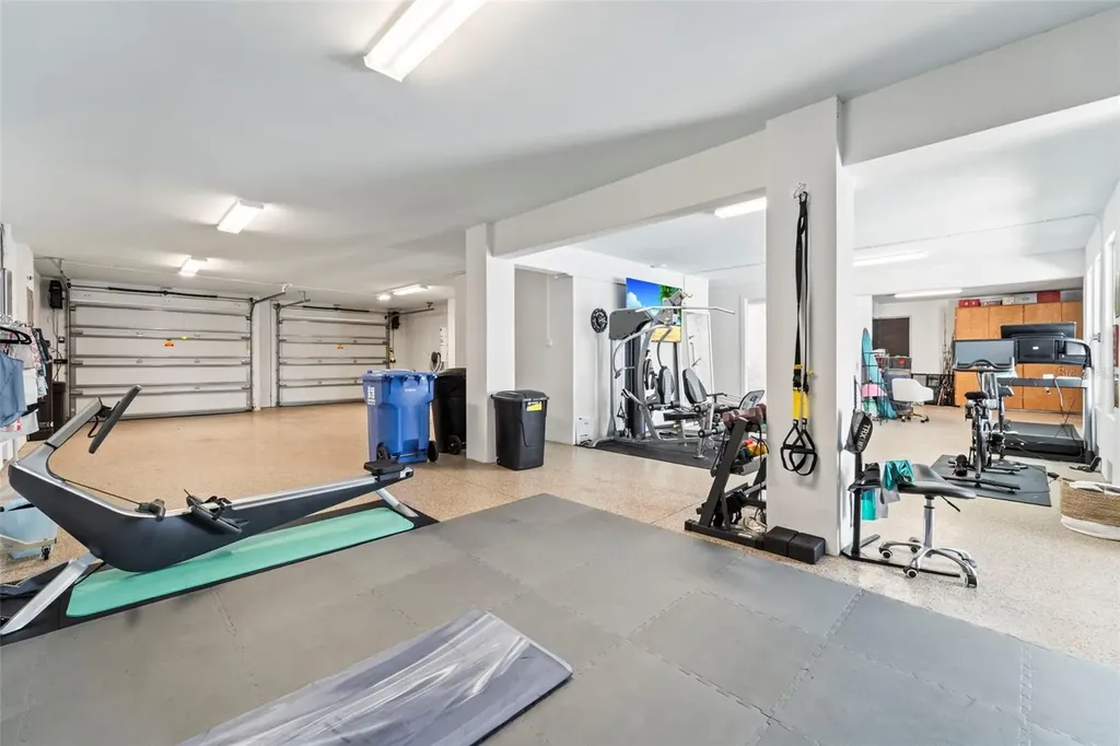 19 Bayfront Court S St Petersburg FL 33711